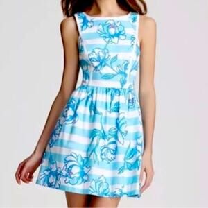 Lilly Pulitzer Sandrine Dress Shorely Blue Tossing the Line Pearl Trim Size 14